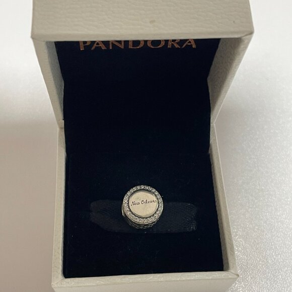 Pandora New Orleans Exclusive Dangle Charm Pendant - Picture 4 of 5